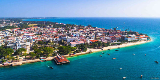 𝐓𝐨𝐩 𝟏𝟎 𝐌𝐨𝐬𝐭 𝐃𝐞𝐯𝐞𝐥𝐨𝐩𝐞𝐝 𝐀𝐟𝐫𝐢𝐜𝐚𝐧 𝐂𝐨𝐮𝐧𝐭𝐫𝐢𝐞𝐬 (2025): HDI, Passport Access & Global Standing