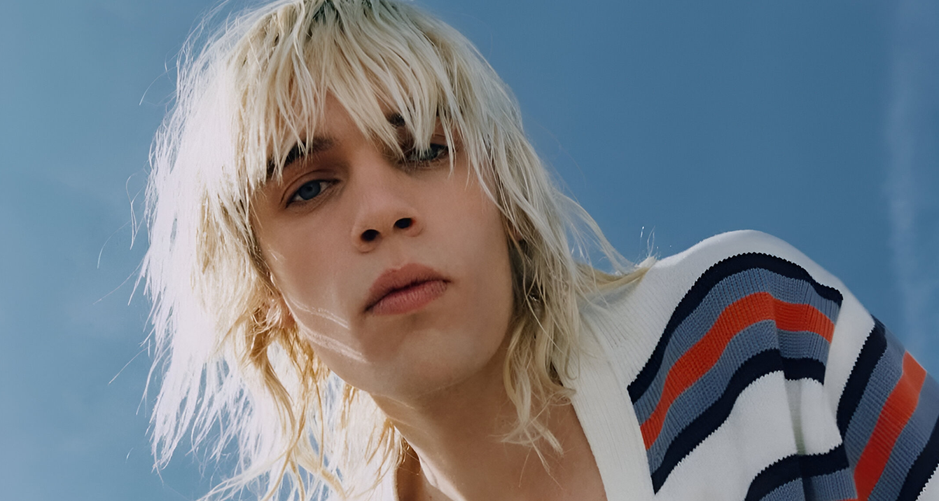 Ilias Loopmans Shines at Fashion Week: Off-White, Fiorucci, and More