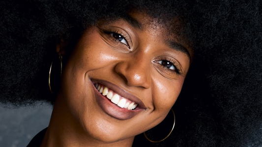 𝐀𝐧𝐠𝐞𝐥𝐞𝐬 𝐕𝐢𝐥: The Authentic Creator Redefining Travel, Style &amp; Afro Beauty 🌍✨