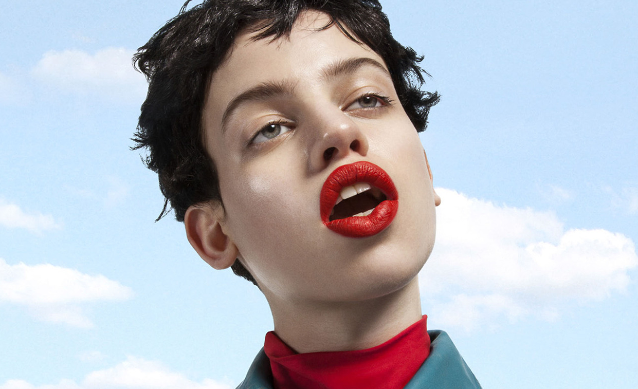 𝐋𝐢𝐥𝐲 𝐌𝐜𝐌𝐞𝐧𝐚𝐦𝐲: An Avant-Garde Approach to Fashion