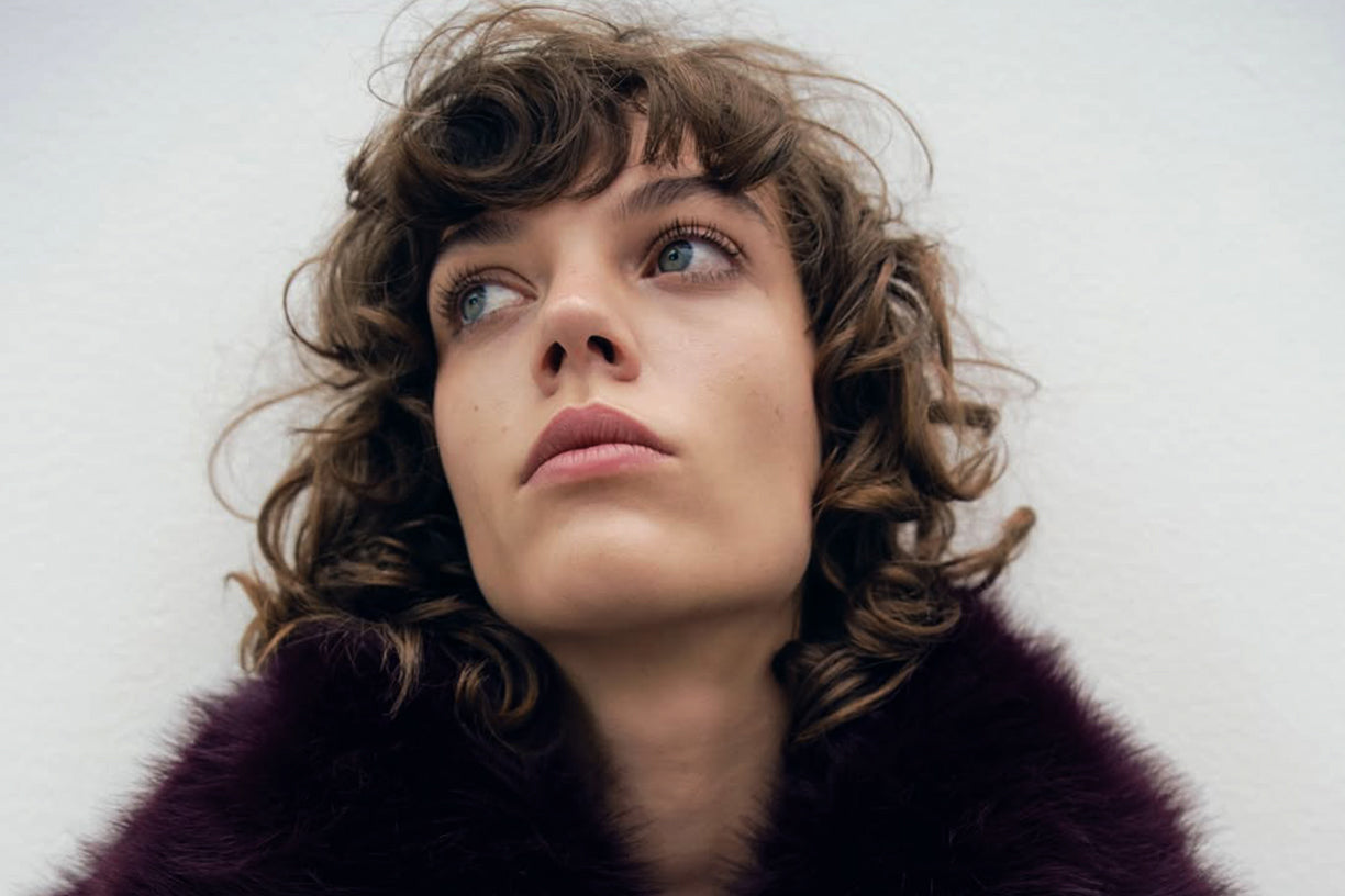 𝐀𝐥𝐢𝐱 𝐁𝐨𝐮𝐭𝐡𝐨𝐫𝐬: A Whisper from Paris That Became Fashion’s Loudest Voice