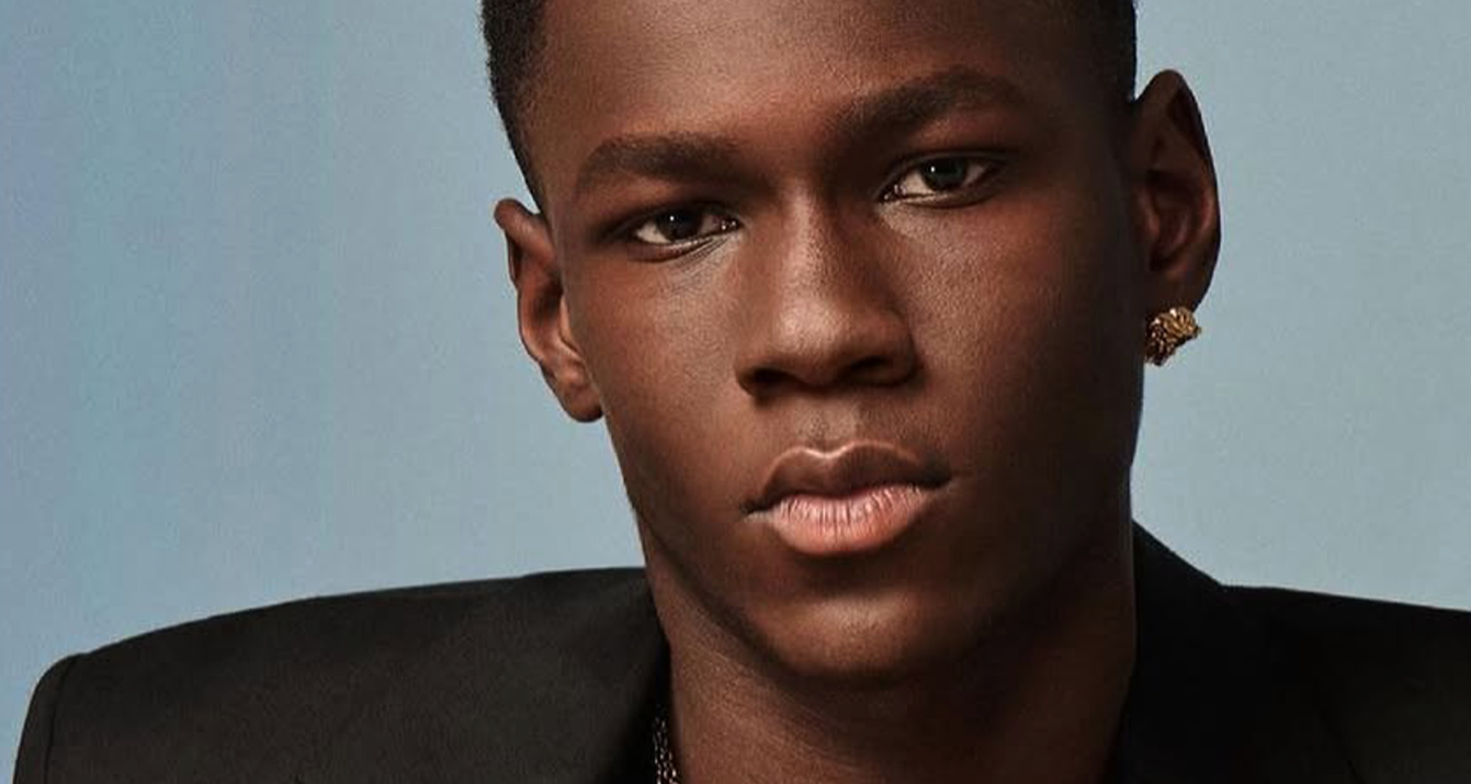 𝐂𝐡𝐞𝐢𝐤𝐡 𝐃𝐢𝐚: Elevating Men's Fashion with Style and Substance