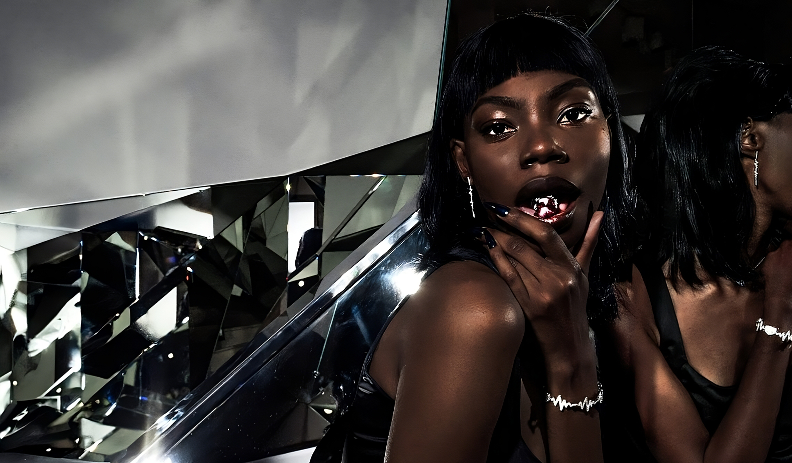𝐃𝐣𝐨 𝐁𝐢𝐛𝐚𝐥𝐨𝐮: The Gabonese Muse Redefining Haute Couture on the Global Stage